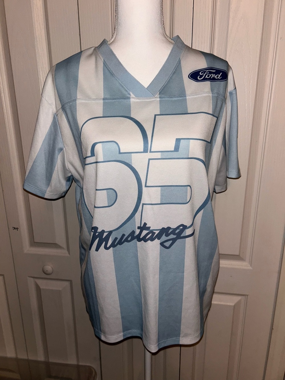 Striped Ford mustang jersey size M